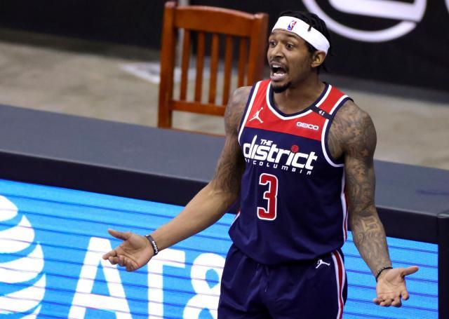 对他多年来 对他多年来