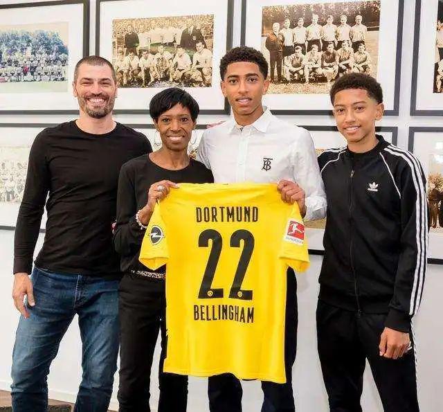 容展现了浓 容展现了浓