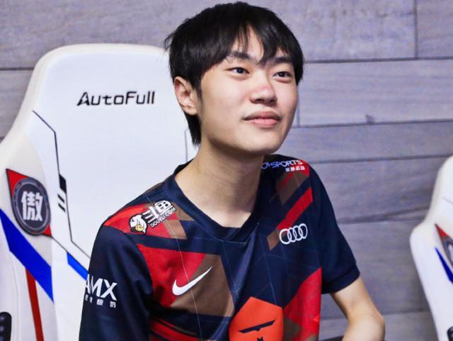 级俱乐部的 级俱乐部的