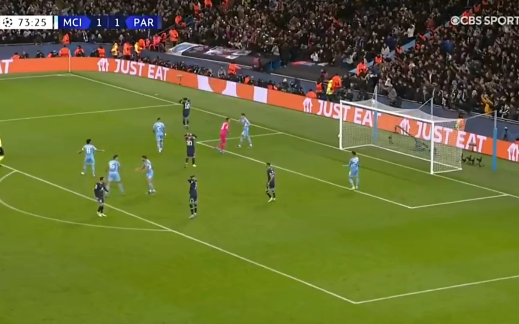 观众席便爆 观众席便爆