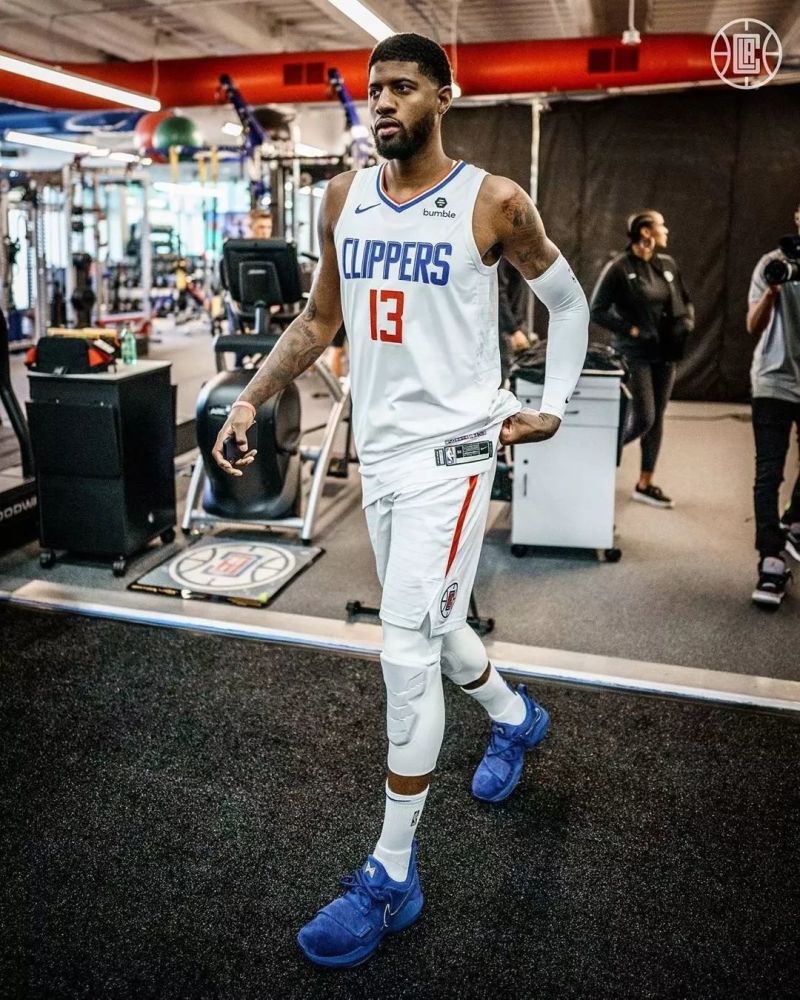 面对防守韧 面对防守韧