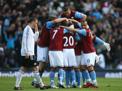 射门点更接 射门点更接